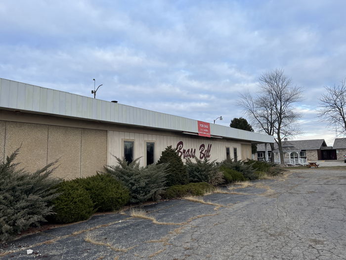 Brass Bell Motel & Restaurant (Oyo Hotel) - Dec 11 2022 Photo Of Restaurant (newer photo)